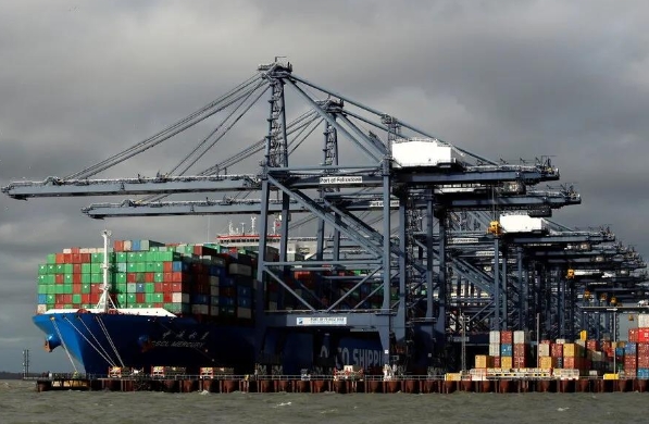 隨著全球貿易的不斷發展,國際貨代行業將迎來更多的發展機遇